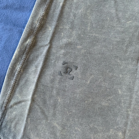 Lululemon - 5 Year Basic Shirt - Picture 2 of 4